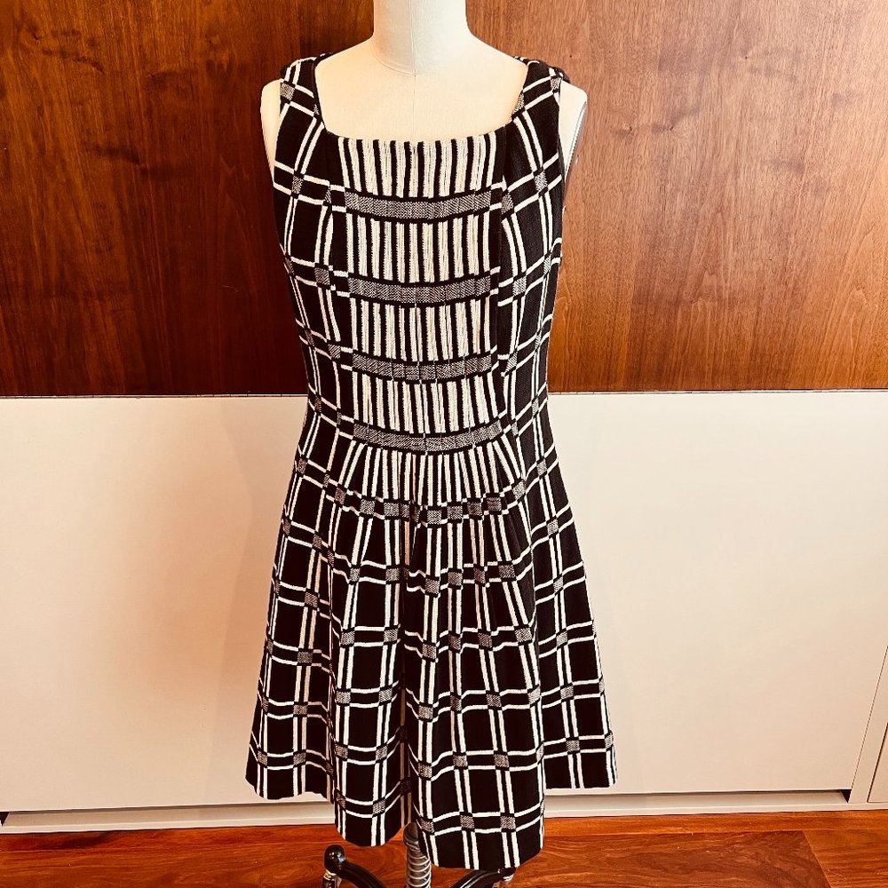 Eva Franco Fit & Flare windowpane dress, Size 10